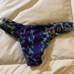 small jolyn bikini bottom